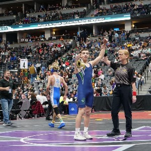 Everest Sutton (113), 3rd place - pointing at the camera